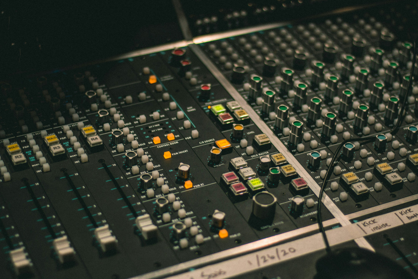 Estudio B - La Cueva Creativa